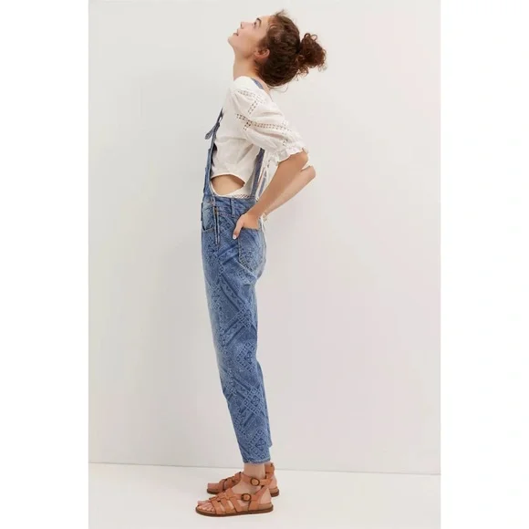 NWT Anthroplogie Driftwood Farrah Denim Overalls